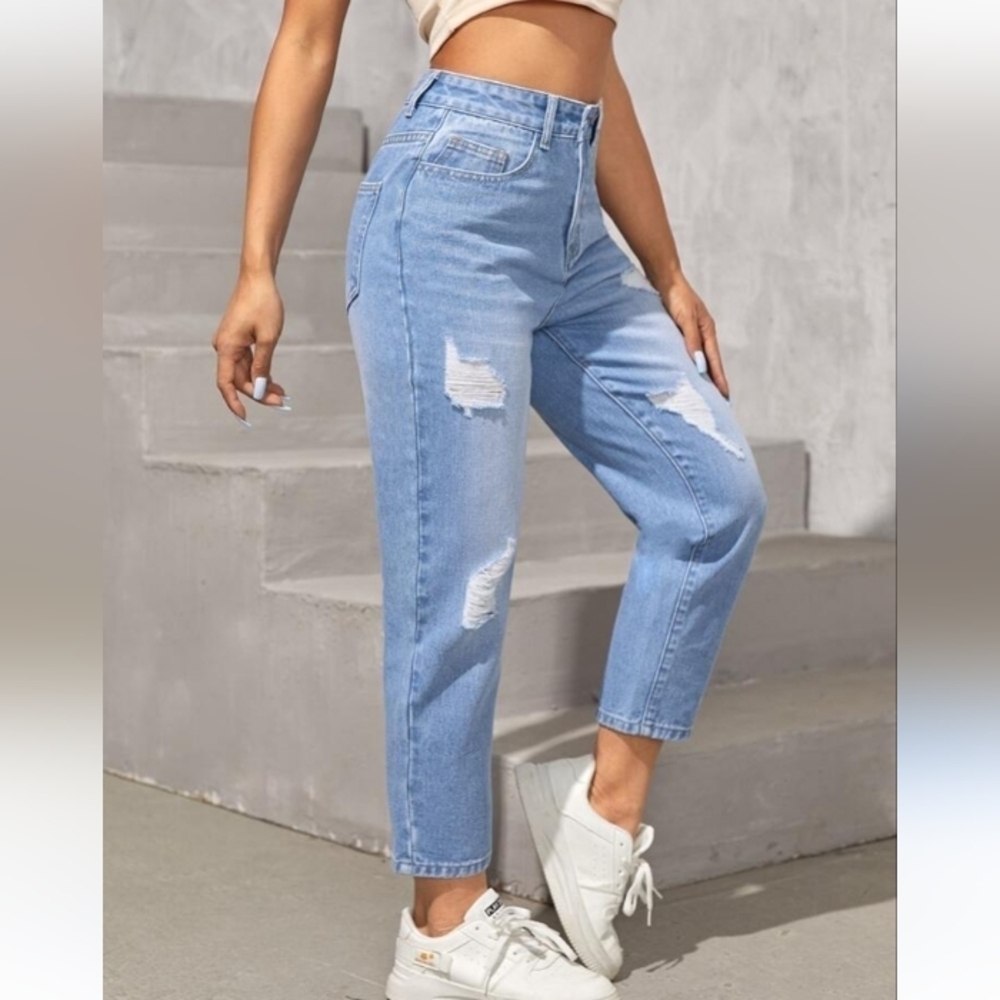 SHEIN High Waisted Distressed Ripped Lightwash Ankle Mom Jeans Size Small - Picture 1 of 9